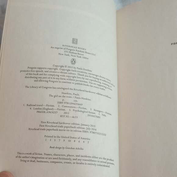 The Girl on The Train Paula Hawkins 2016 - Picture 5 of 13